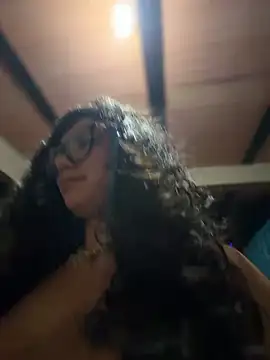 Simone_Miller live cam, Venezuela, Curvy, Brown, Brown - EroticFlix
