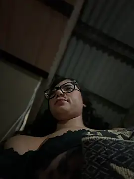 Simone_Miller live cam, Venezuela, Curvy, Brown, Brown - EroticFlix