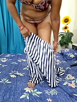 Soniya_G live cam, Thin, Brown, Black, Big Tits - EroticFlix