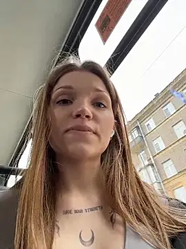 StreetSquirt live cam, Russia, Athletic, Blonde, Blue - EroticFlix