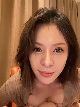 Sunflower-77 live cam, Thin - EroticFlix