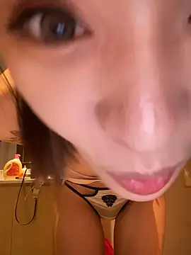 Sunflower-77 live cam, Thin - EroticFlix