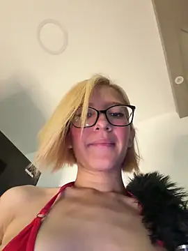 SweetBunnyGF live cam, Thin, Blonde, Brown, Shaven - EroticFlix