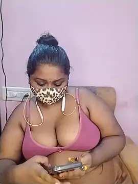 Tamil-Dhara live cam, Large, Brown, Brown, Big Ass - EroticFlix