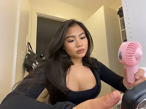 TitiTinyThai live cam, Sweden, Average, Brown, Black - EroticFlix