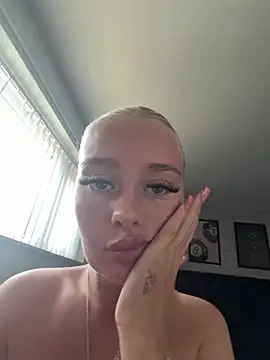 Vanillaheavennn live cam, Curvy - EroticFlix