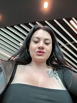 Wet__Bunny live cam, Ukraine, Athletic, Black, Hazel - EroticFlix