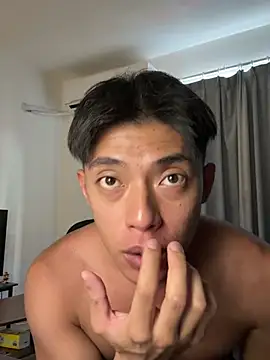 Yooo17 live cam, TW, Curvy, Brown, Brown - EroticFlix
