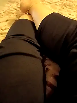 YoursAashi live cam, Curvy, Colorful, Brown, Big Ass - EroticFlix