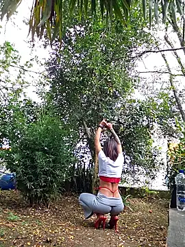 Yuky_ta live cam, Colombia, Athletic, Other, Brown - EroticFlix