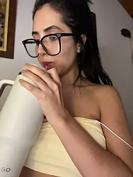 _Nina_1 live cam, Thin, Brown, Brown, Big Ass - EroticFlix