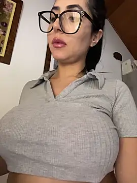 _Nina_1 live cam, Thin, Brown, Brown, Big Ass - EroticFlix