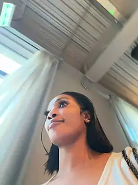 ___Nessa live cam, United Kingdom, Curvy, Black, Brown - EroticFlix