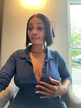 ___Nessa live cam, United Kingdom, Curvy, Black, Brown - EroticFlix