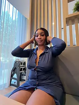 ___Nessa live cam, United Kingdom, Curvy, Black, Brown - EroticFlix