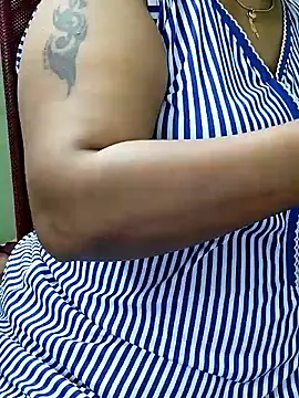 abinaya26 live cam, Average, Brown, Black, Big Ass - EroticFlix