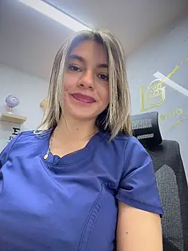 alicee16 live cam, Colombia, Thin, Blonde, Brown - EroticFlix