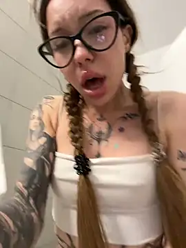 babydolll live cam, Thin, Blonde, Brown, Big Ass - EroticFlix