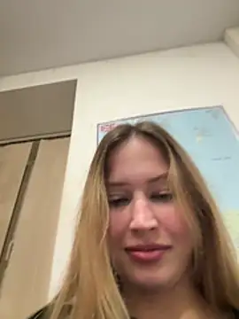 blonde_exe live cam, Thin, Blonde, Green, Big Tits - EroticFlix