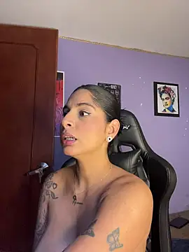 charlotte_stevenss_ live cam, Colombia, Average, Black, Brown - EroticFlix