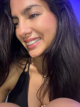 chicachocolate01 live cam, Argentina, Curvy, Black, Hazel - EroticFlix