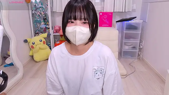 chii_chan_o0 live cam, Japan, Average, Black, Black - EroticFlix