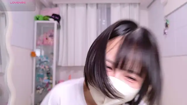 chii_chan_o0 live cam, Japan, Average, Black, Black - EroticFlix