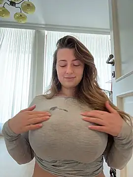 curvyflawless live cam, Curvy, Black, Green, Big Ass - EroticFlix