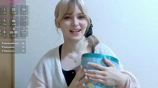 e_ri_ka93 live cam, Japan, Average, Blonde, Brown - EroticFlix