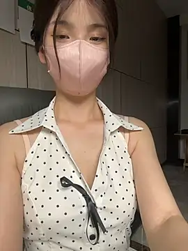 gougou13 live cam, Curvy, Other, Black, Big Tits - EroticFlix
