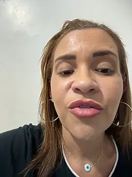 intact_w live cam, Brazil, Average, Other, Brown - EroticFlix