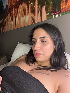 its_Jasmxn live cam, Germany, Curvy, Black, Brown - EroticFlix