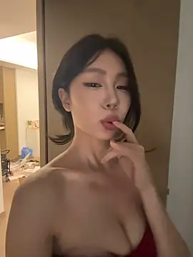 jolie_33 live cam, Thin, Other, Brown - EroticFlix