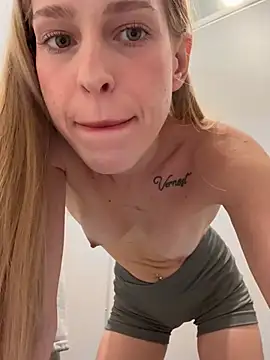 kira_mia live cam, Thin, Blonde, Green, Small Tits - EroticFlix