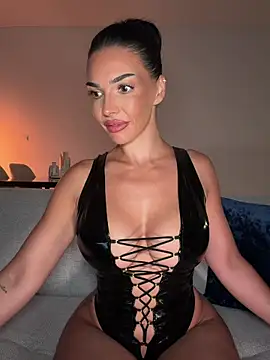 krissiswrld- live cam, Germany, Brown, Hazel, Big Ass - EroticFlix