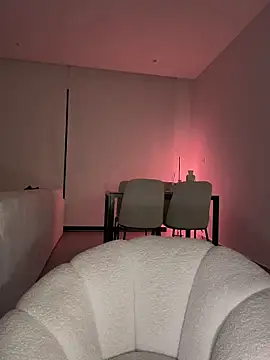 krissiswrld- live cam, Germany, Brown, Hazel, Big Ass - EroticFlix