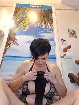 lucillabollente live cam, Italy, Average, Black, Blue - EroticFlix