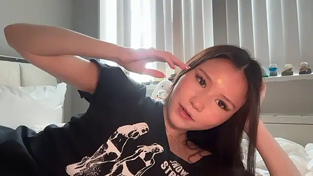 luvvivii live cam, United States, Thin, Brown, Brown - EroticFlix