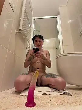 missdirtyhot_ live cam, Colombia, Thin, Black, Brown - EroticFlix
