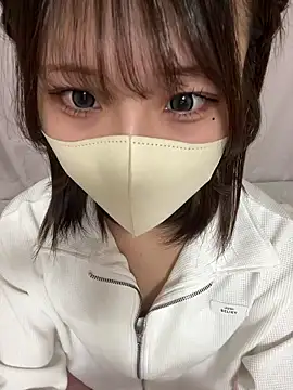 sakuchaaa_2525 live cam, Japan, Average - EroticFlix