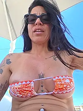 sexy7883 live cam, Italy, Athletic, Black, Brown - EroticFlix