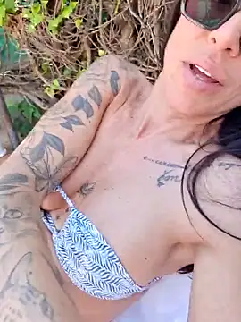 sexy7883 live cam, Italy, Athletic, Black, Brown - EroticFlix