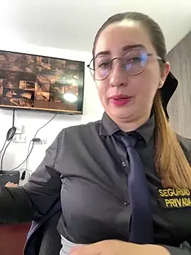 suzy-111 live cam, Average, Blonde, Blue, Shaven - EroticFlix