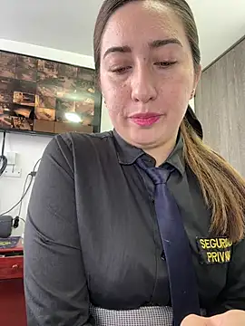 suzy-111 live cam, Average, Blonde, Blue, Shaven - EroticFlix