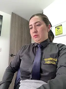 suzy-111 live cam, Average, Blonde, Blue, Shaven - EroticFlix