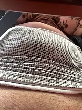 suzy-111 live cam, Average, Blonde, Blue, Shaven - EroticFlix