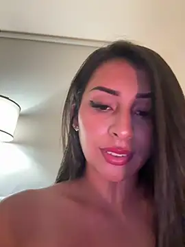 sweetAli_ live cam, Colombia, Average, Black, Brown - EroticFlix