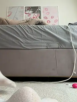 truthforliess live cam, Average, Brown, Brown, Small Tits - EroticFlix