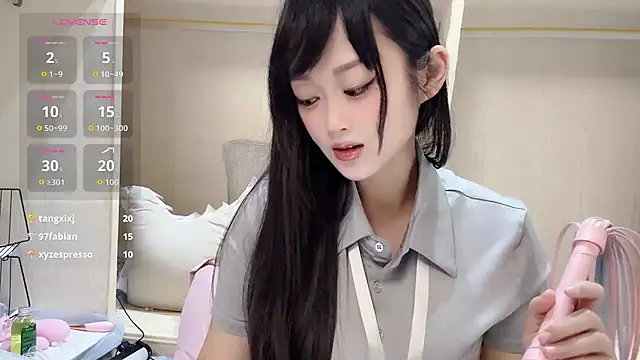 yueyue2003 live cam, Average, Brown, Brown, Big Ass - EroticFlix