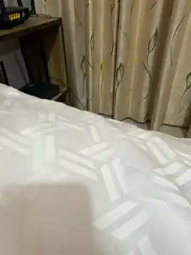 zhuendong000001 live cam, China, Average, Brown, Black - EroticFlix